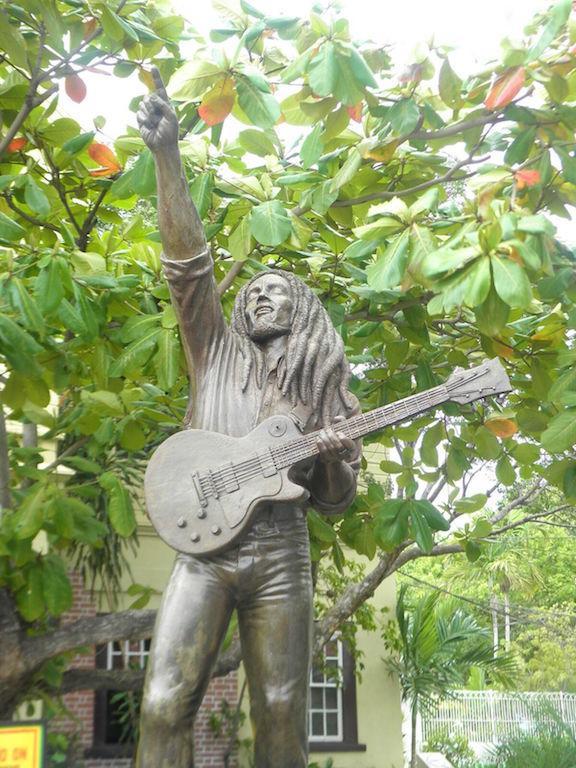 bob-marley-statue