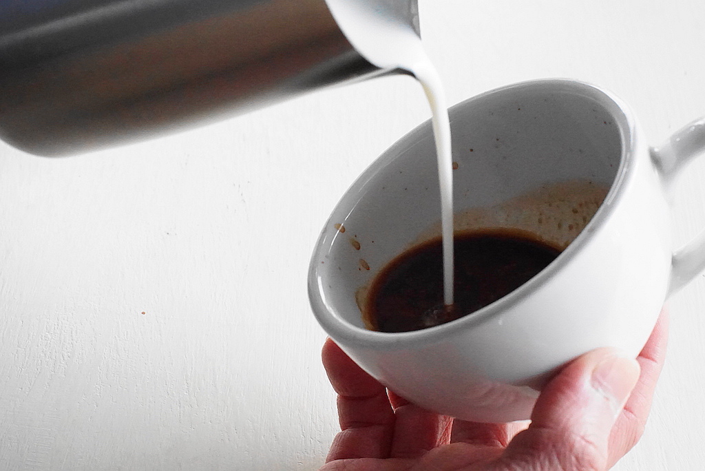 how to make a flat white without a coffee machine