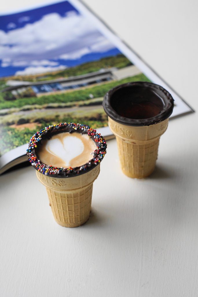 how to serve coffee in a cone