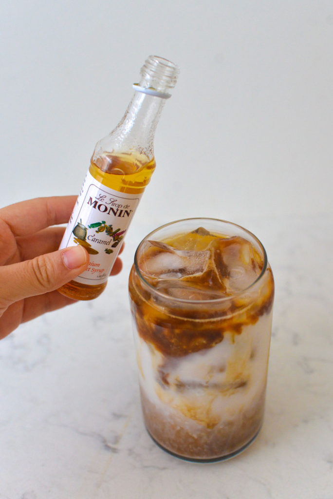 how to make Iced Caramel Macchiato